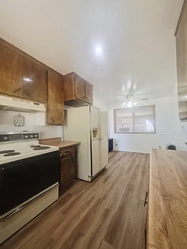 1050 Alta Ave Photo 1