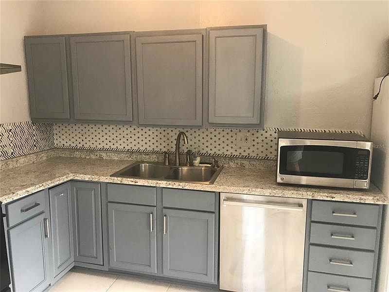 1st image of 731 Florence St #733