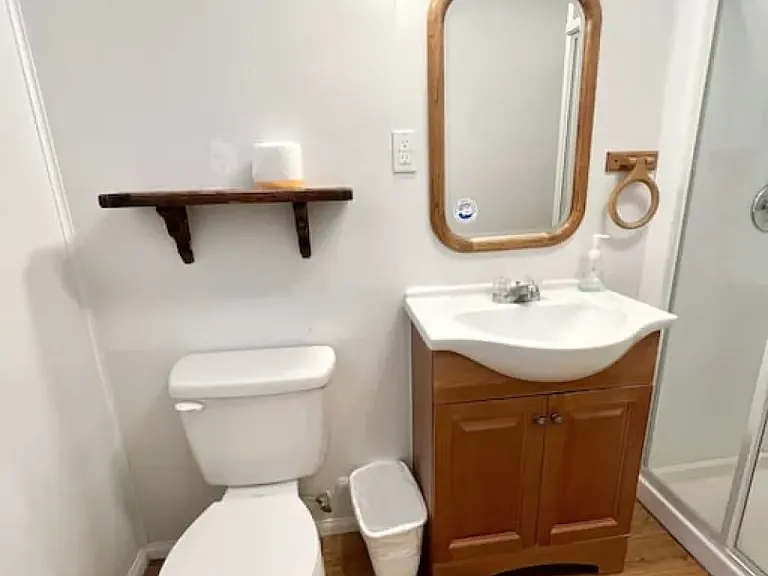 877 Tulip Ln — Photo 6