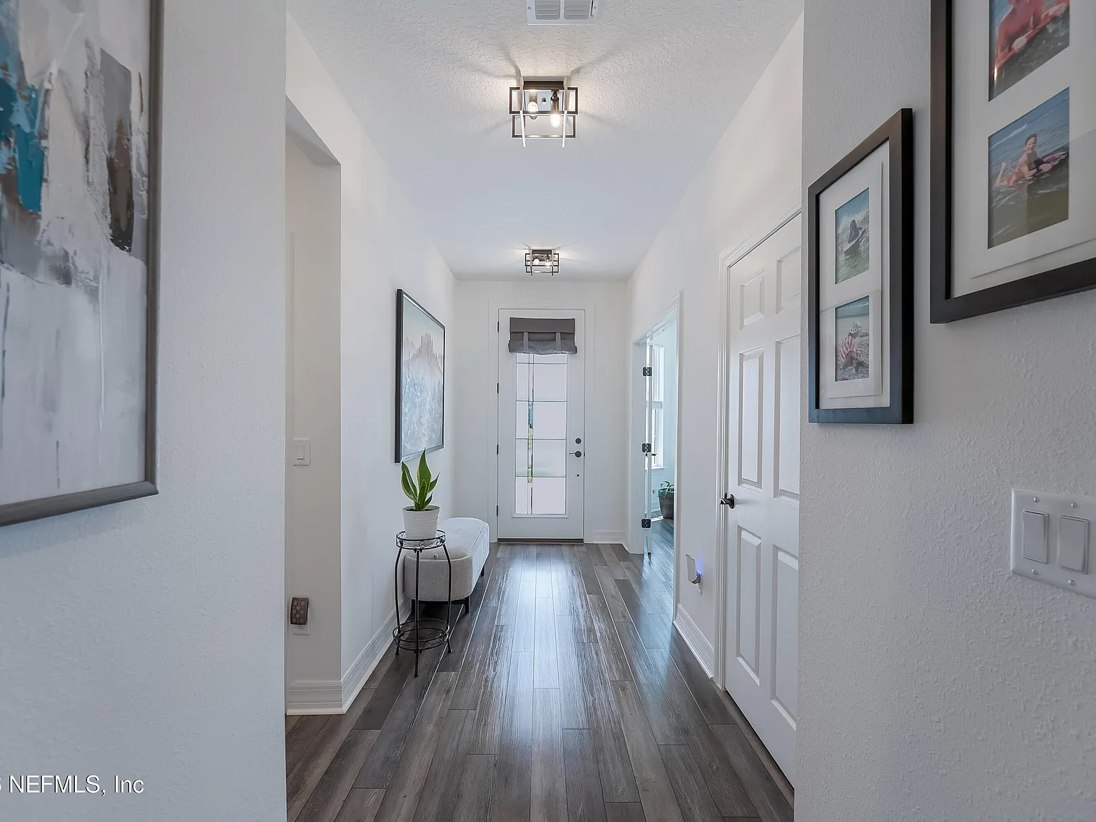 2 bed, 2.0 bath, 1886 sqft, $3,200 — Photo 3