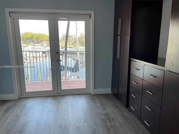 4th image of 2415 NW 16th Street Rd APT 102