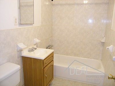 2nd image of 298 Hart St