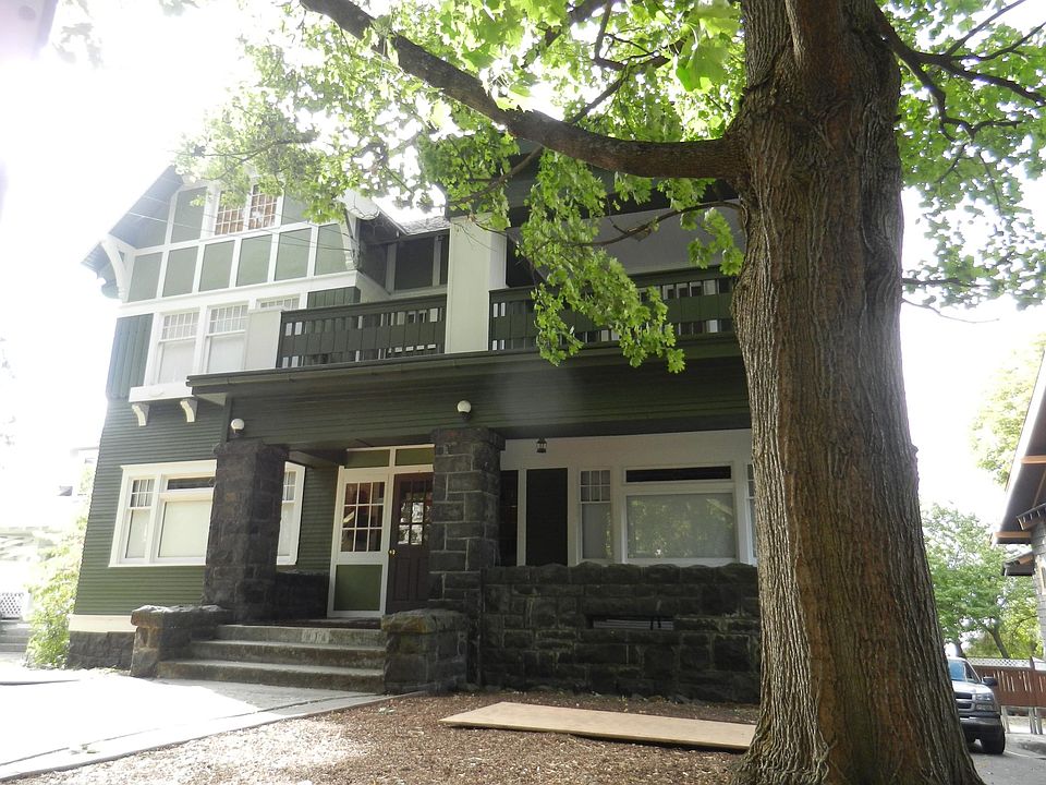 1st image of 814 S Lincoln St #5