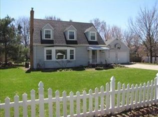 2324 Valentine St NE, Grand Rapids, MI 49525
