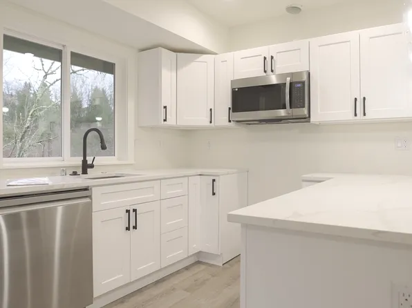 (undisclosed Address), Seattle, WA 98168