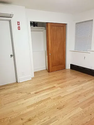 Rented by Azure Realty NY LLC | media 7