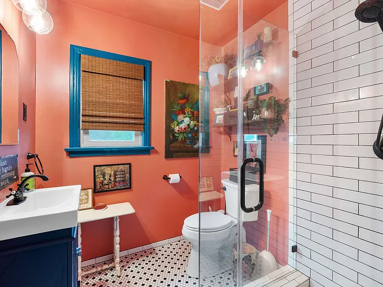 2615 Myrtle Ave — Photo 22