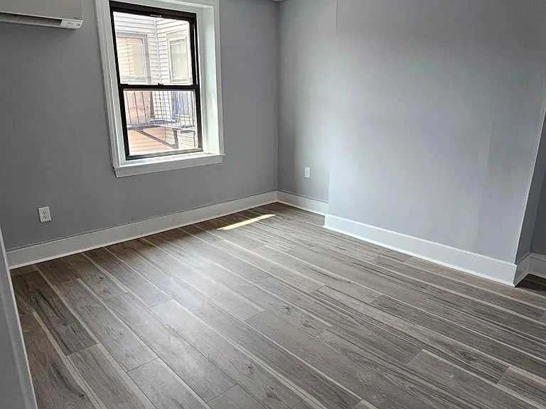 364 Merrimack St — Photo 23