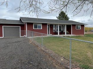 123706 W Heck Rd, Prosser, WA 99350