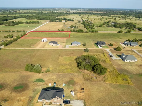 9 E Davis Rd, Durant, OK 74701