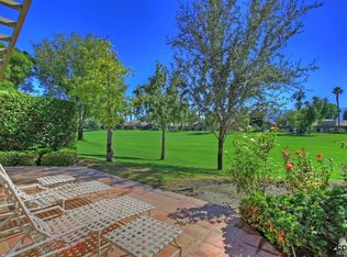 207 Green Mountain Dr, Palm Desert, CA 92211