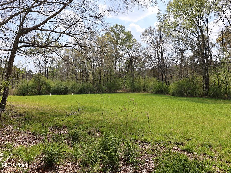 1st image of 3194 James Rd