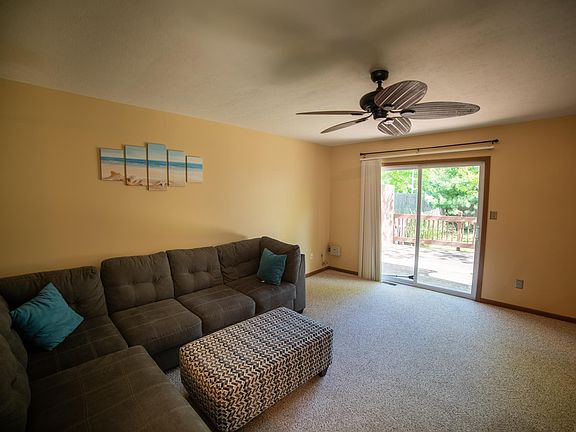 5th image of 1037 Forest View Dr N