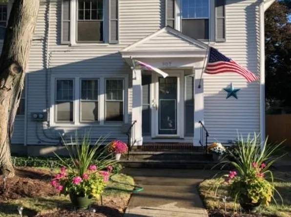 907 W Gray St, Elmira, NY 14905