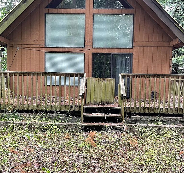 1st image of 21926 Beachcrest Ln SE