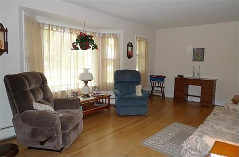 Formal Living Room: Large Bay Window
