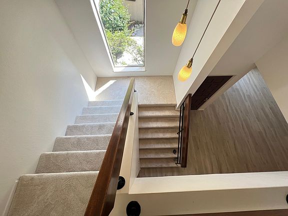 4th image of 1475 Whiterock Ct