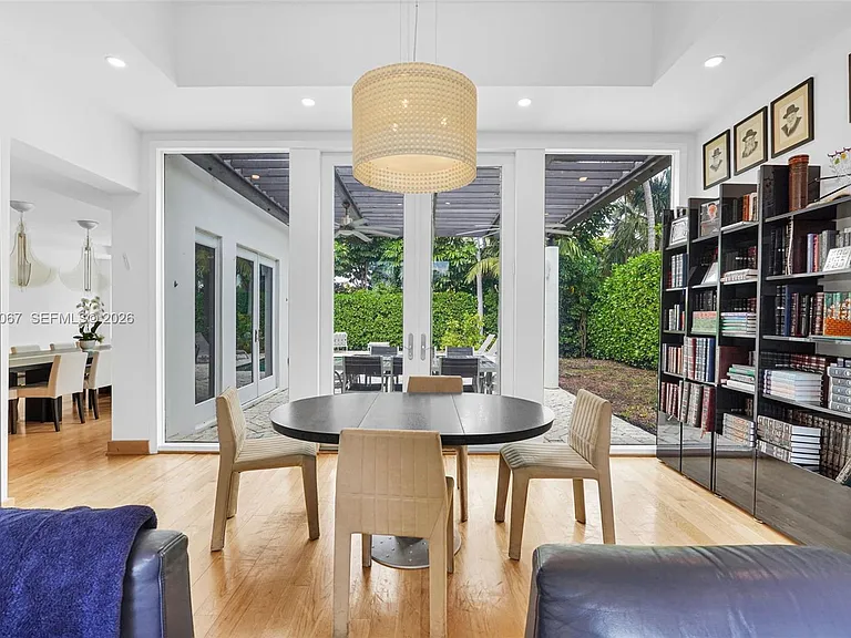 145 Biscay Dr — Photo 11