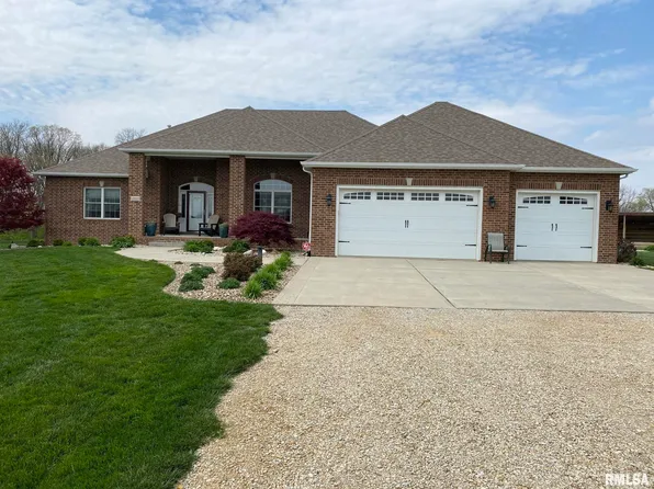10955 Salisbury Rd, Pleasant Plains, IL 62677