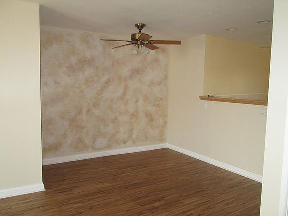 4th image of 9451 Bay Colony Dr APT 3E