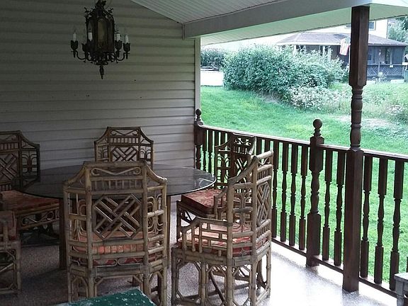 Side porch