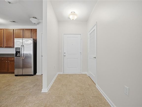 3rd image of 2424 Chancery Ln APT 303