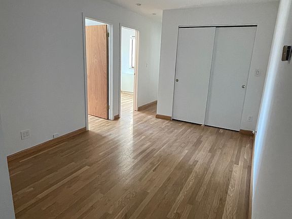 5th image of 370 W 30th St APT 6B
