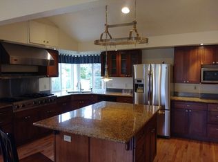 14215 SE Eastgate Dr, Bellevue, WA