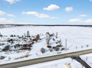 360 Lighthouse Dr, Haldimand County, ON N1A2W6