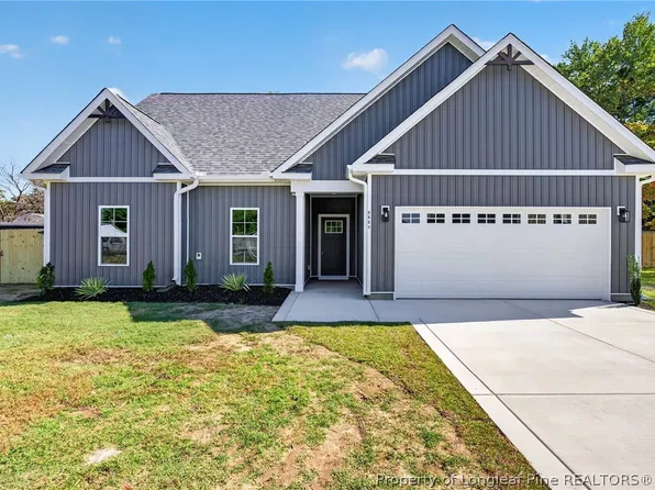 5651 Wiggins Dr, Fayetteville, NC 28306