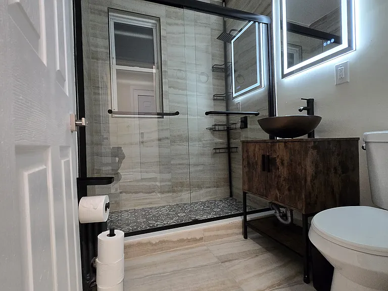 110 Schley St #1R — Photo 12
