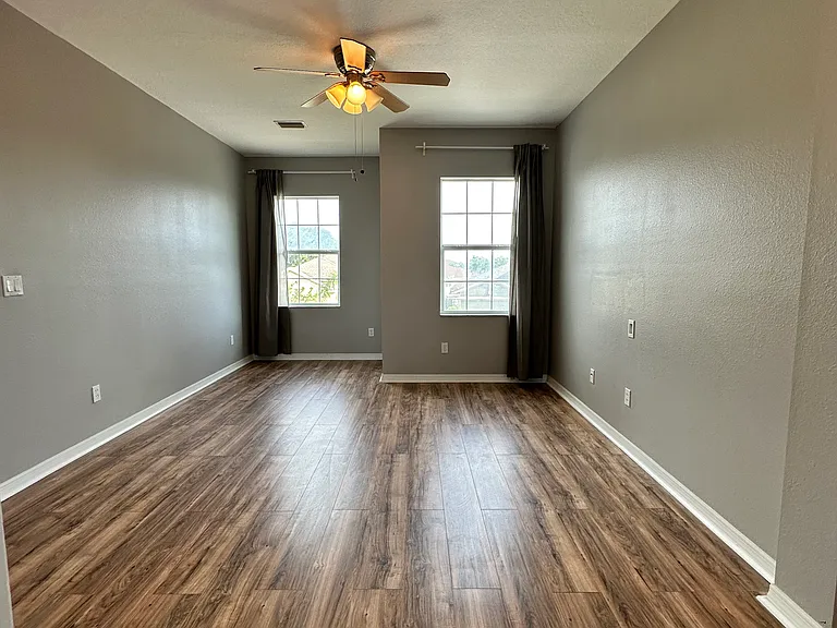 Flex Room