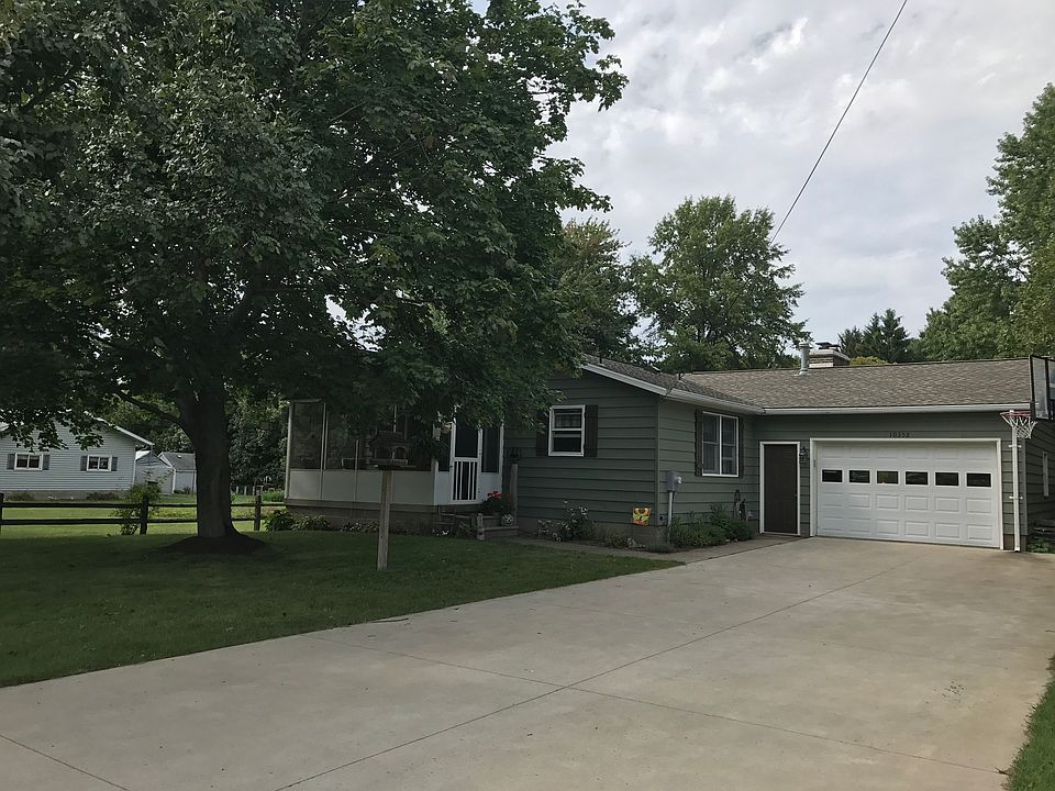 1st image of 10352 Hall Ave