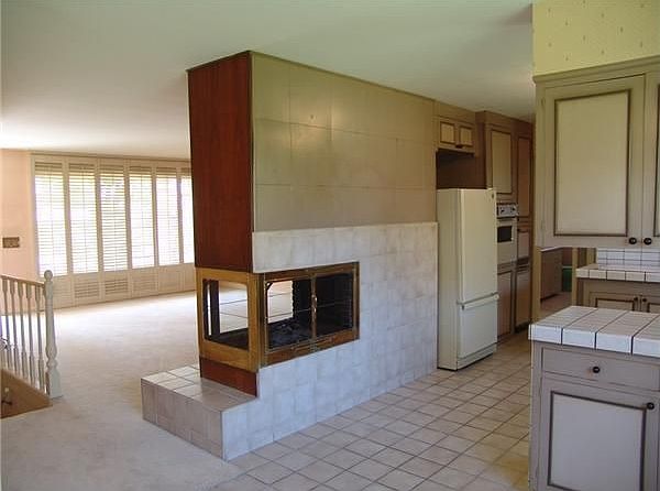 1st image of 2075 Browning Ave