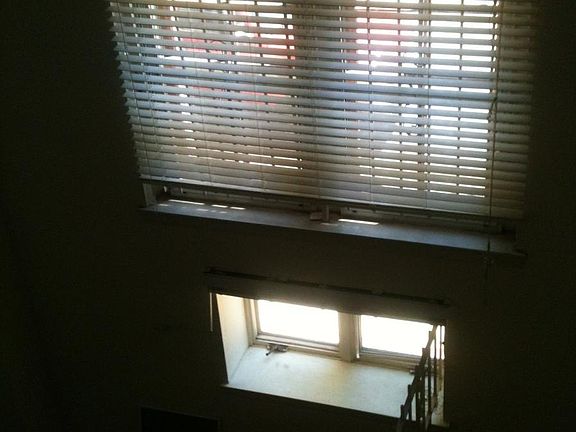 4th image of 870 N 28th St APT 224