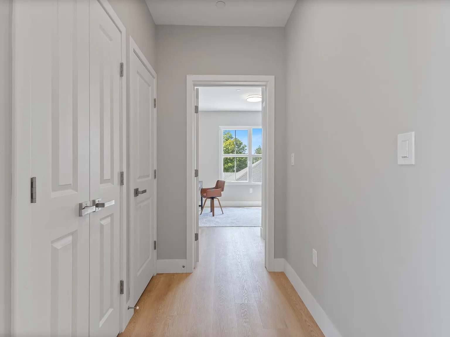 2 bed, 1035 sqft, $3,710 — Photo 4