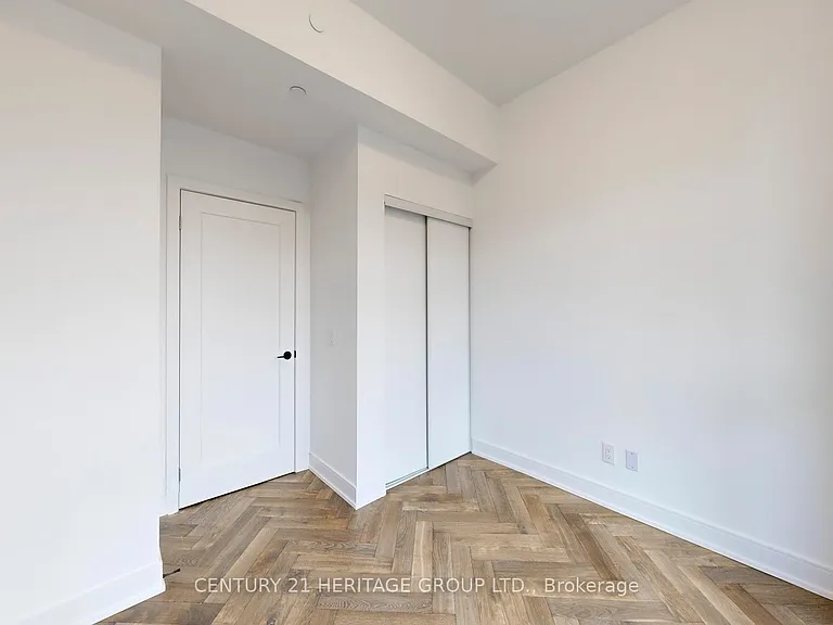 8888 Yonge St #103-L/W — Photo 17
