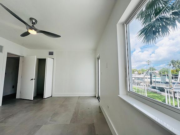 5th image of 2045 Calais Dr #6