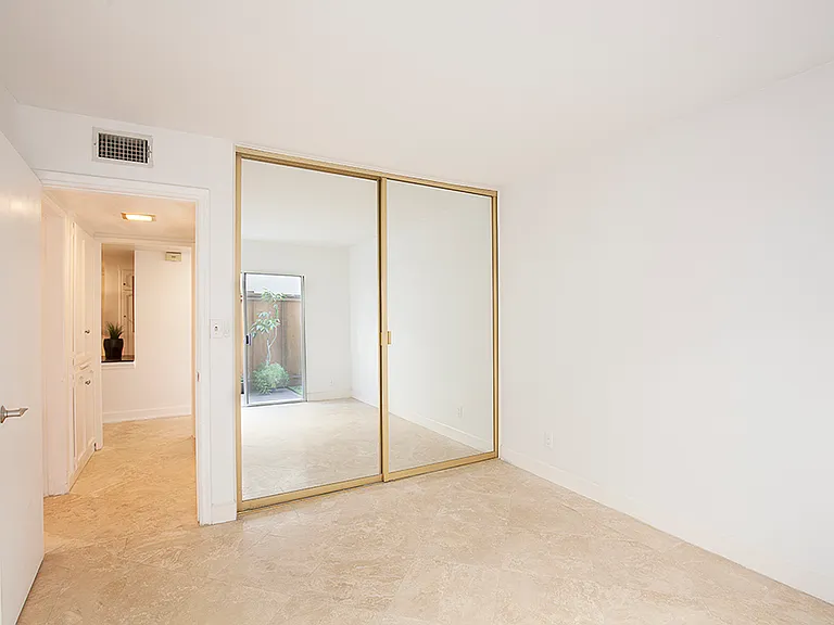 6716 Hillpark Dr #206 — Photo 6