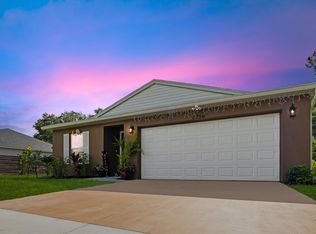 8756 103rd Avenue, Vero Beach, FL 32967