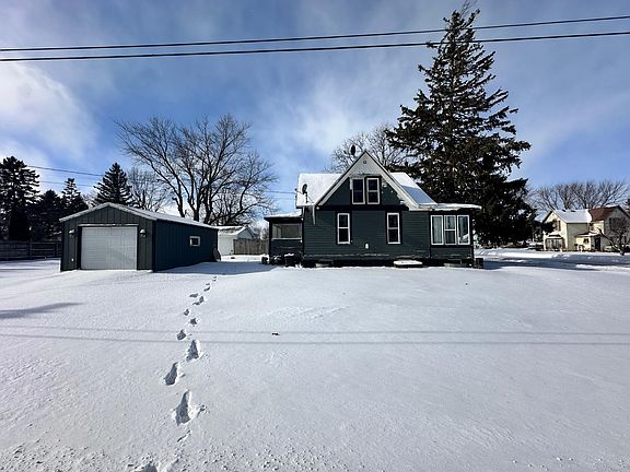 2nd image of 501 Olive St