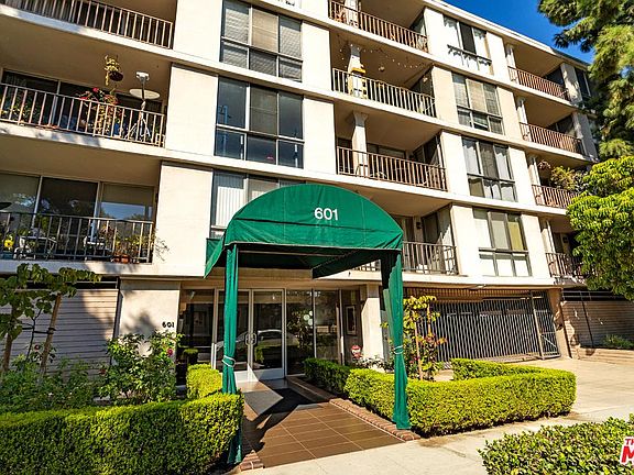 4th image of 601 E Del Mar Blvd