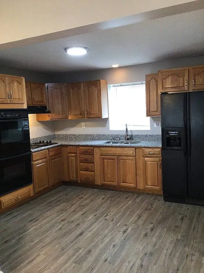4 bed, 1.5 bath, 1762 sqft, $1,775 — Photo 2