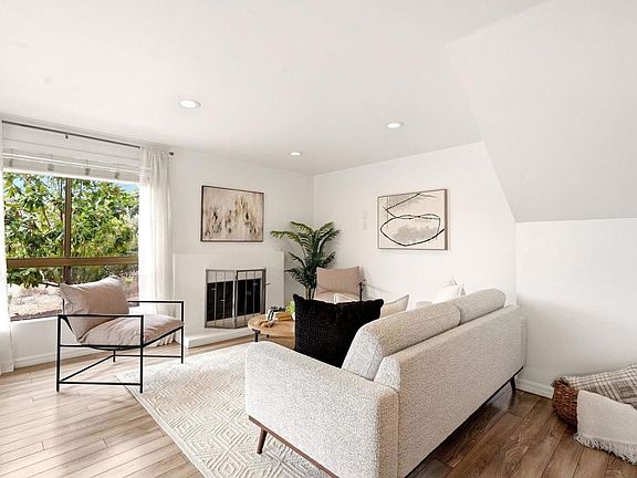 5th image of 270 Rancho Dr Unit A
