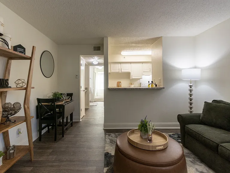Princeton Court — Photo 20