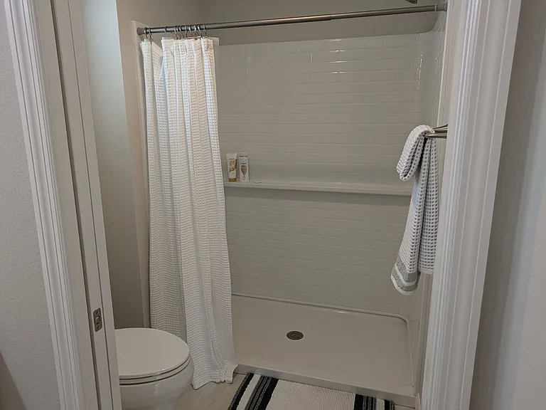 1750 Debellis Ln — Photo 23
