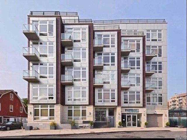 1st image of 14021 32nd Ave APT 6BS