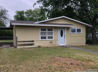 242 Holy Cross Dr, San Antonio, TX 78228