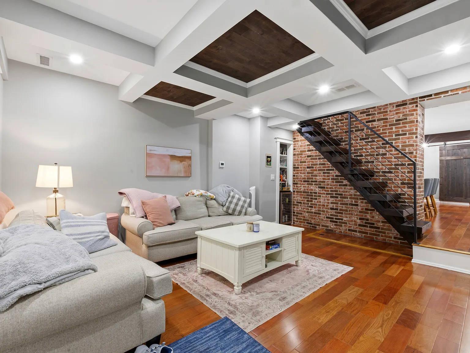 4 bed, 1648 sqft, $3,400 — Photo 1