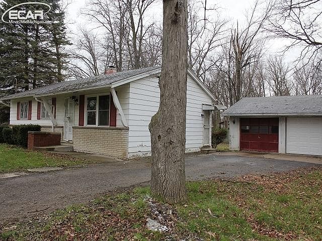 2nd image of 3121 Maywood Dr